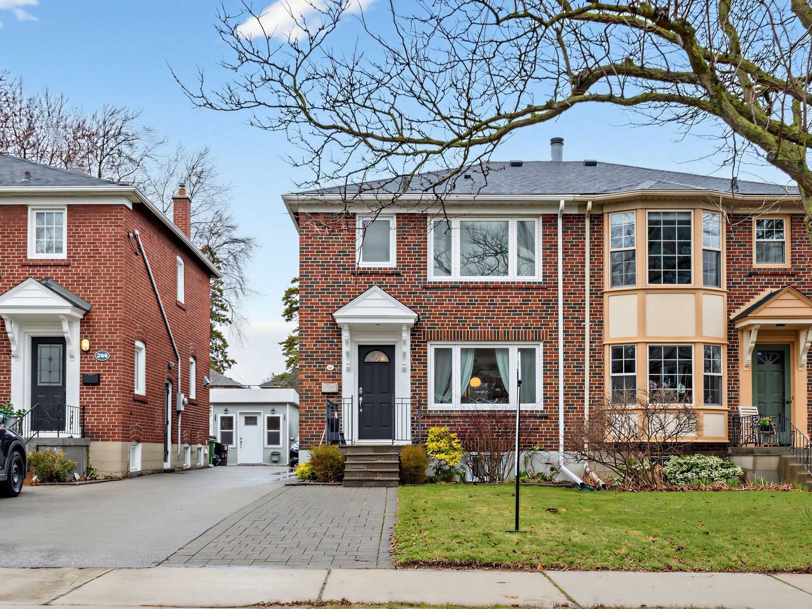 246 Donlea Drive, Toronto C11, ON M4G 2N2