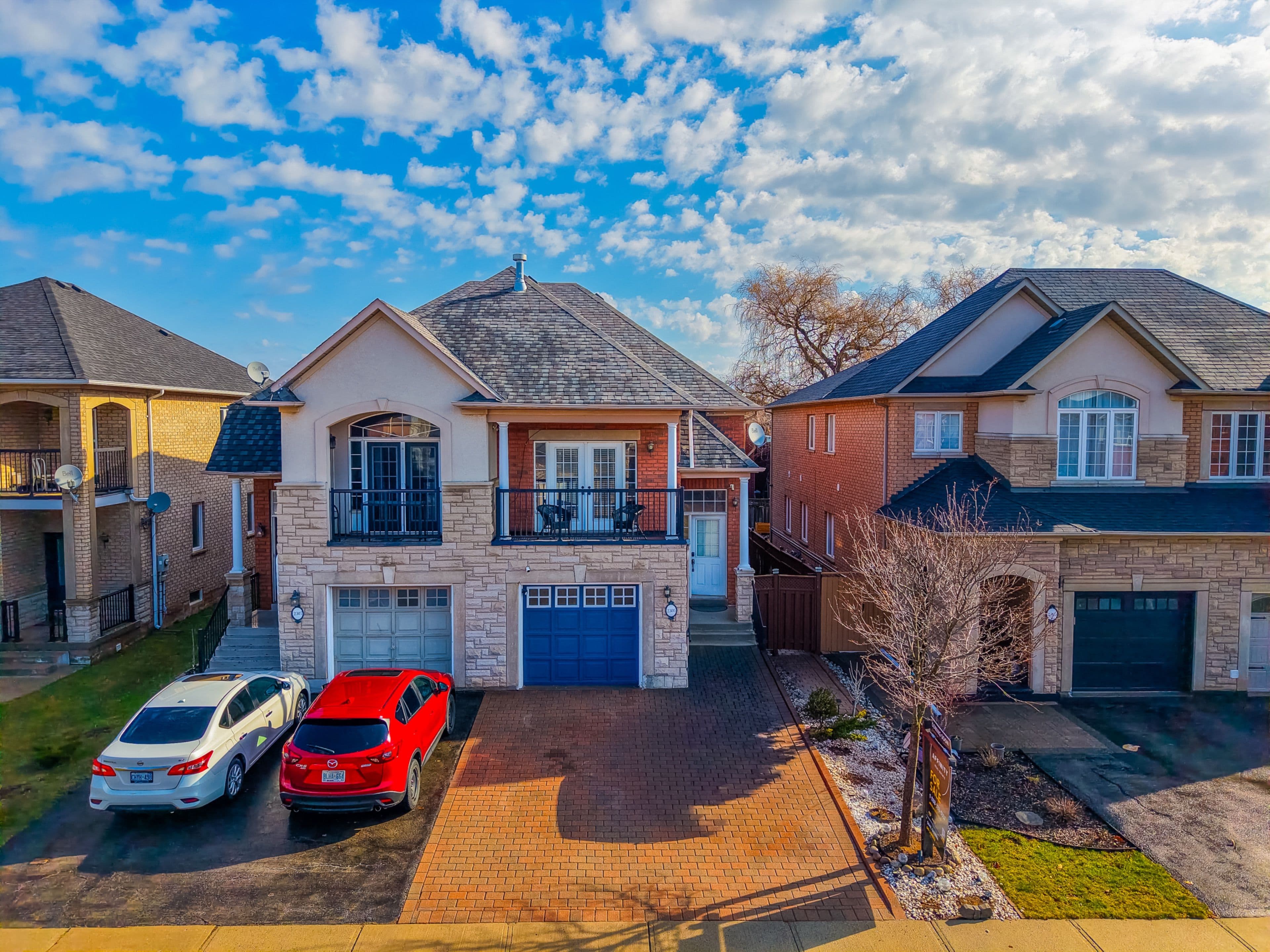2305 Newcastle Crescent, Oakville, ON L6M 4P5