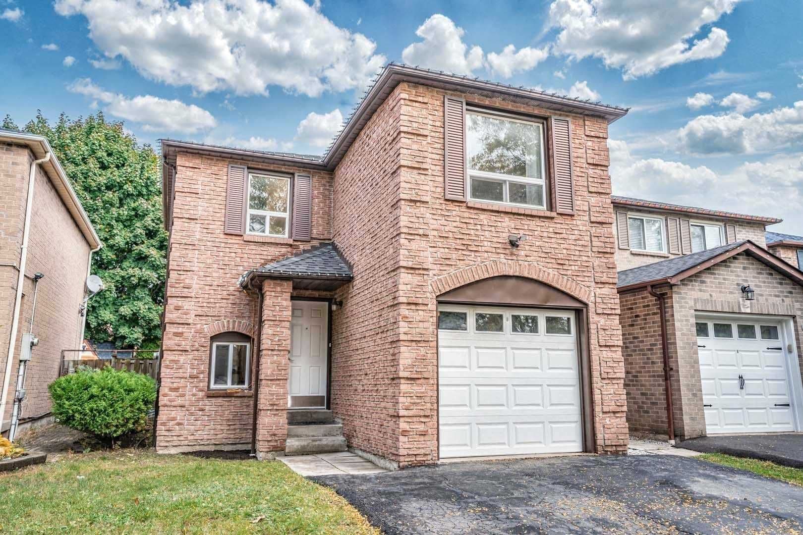 63 Barrett Crescent, Ajax, ON L1T 2C5