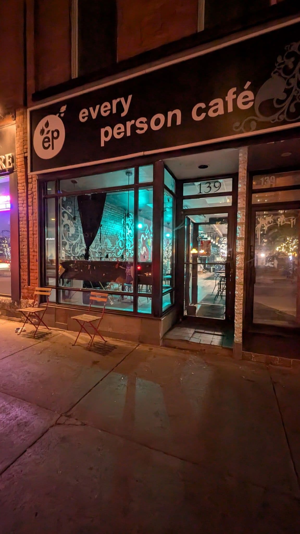 139 BANK Street, Ottawa Centre, ON K1P 5N7