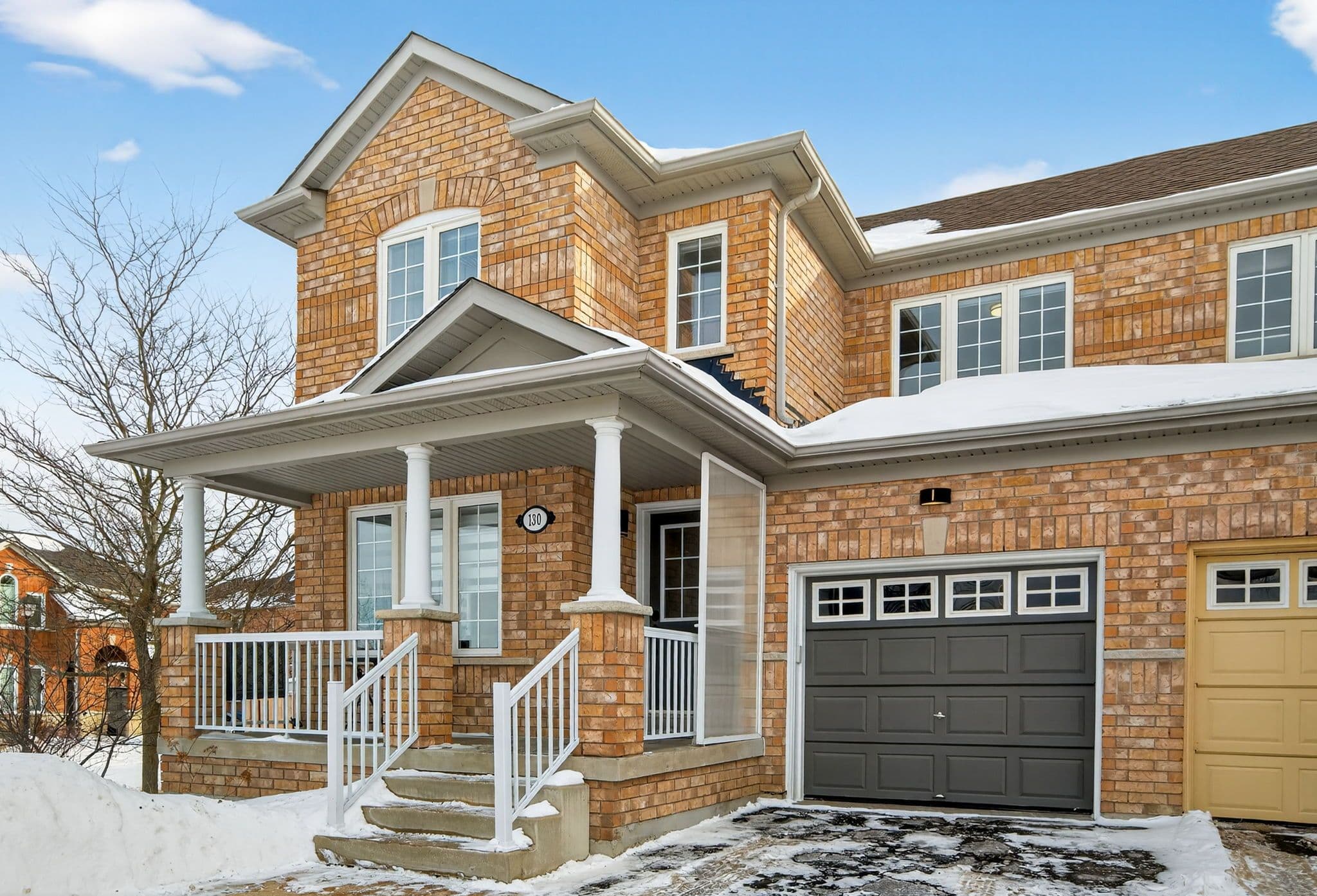 130 Aspenwood Drive, Newmarket, ON L3X 2X6