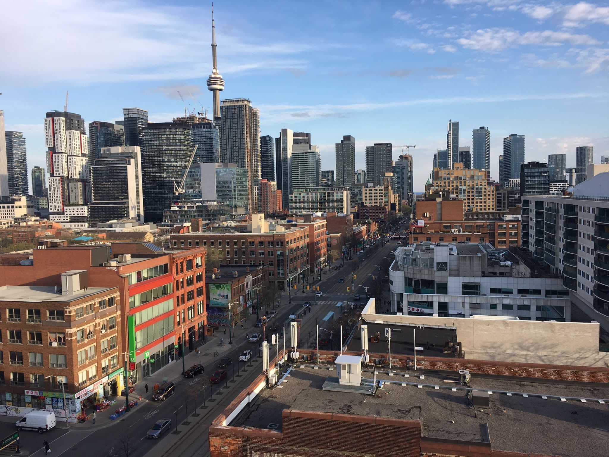 10 Willison Square N 305, Toronto C01, ON M5T 0A8