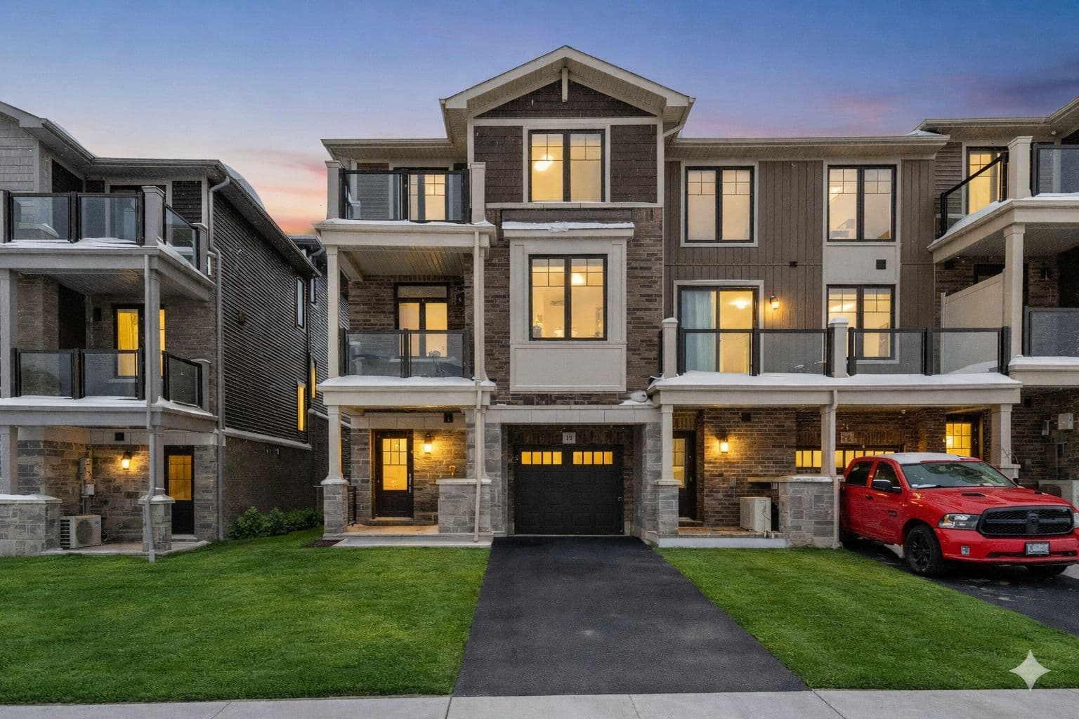 10 Birmingham Drive 92, Cambridge, ON N1R 0C6