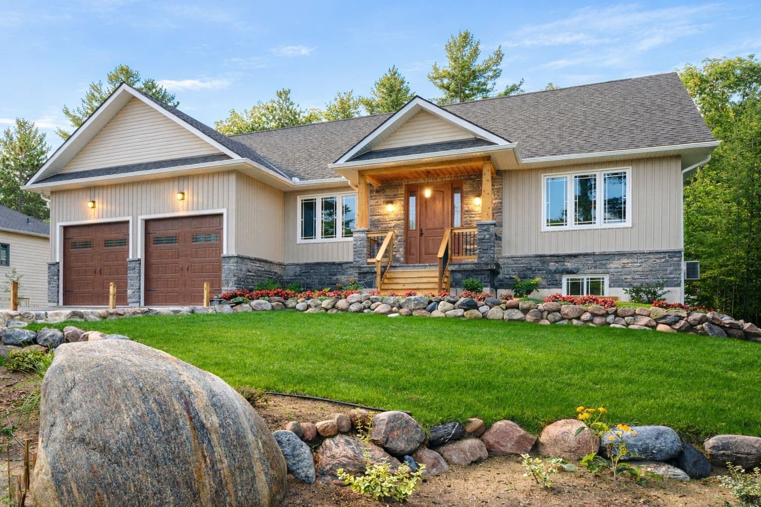 15 Stoney Road, Tiny, ON L9M 0H2