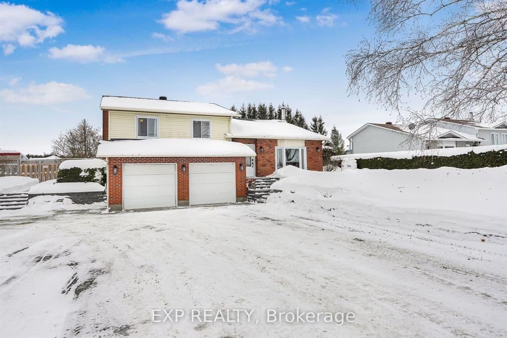 564 Du Golf Road, Clarence-Rockland, ON K0A 2A0