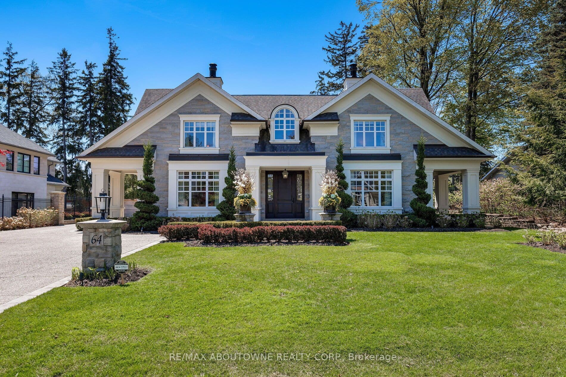 64 Brentwood Road, Oakville, ON L6J 4B6