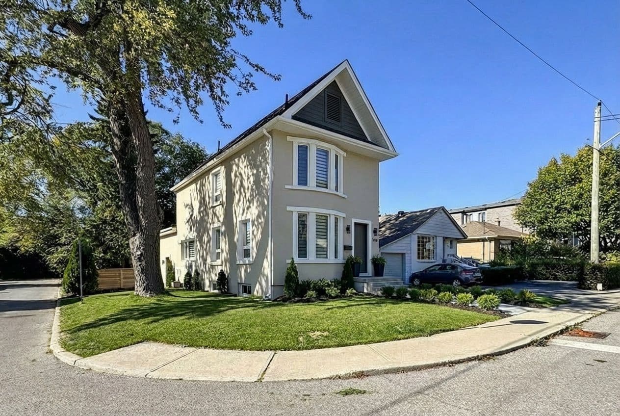 22 Pitt Avenue MAIN, Toronto E04, ON M1L 2R1