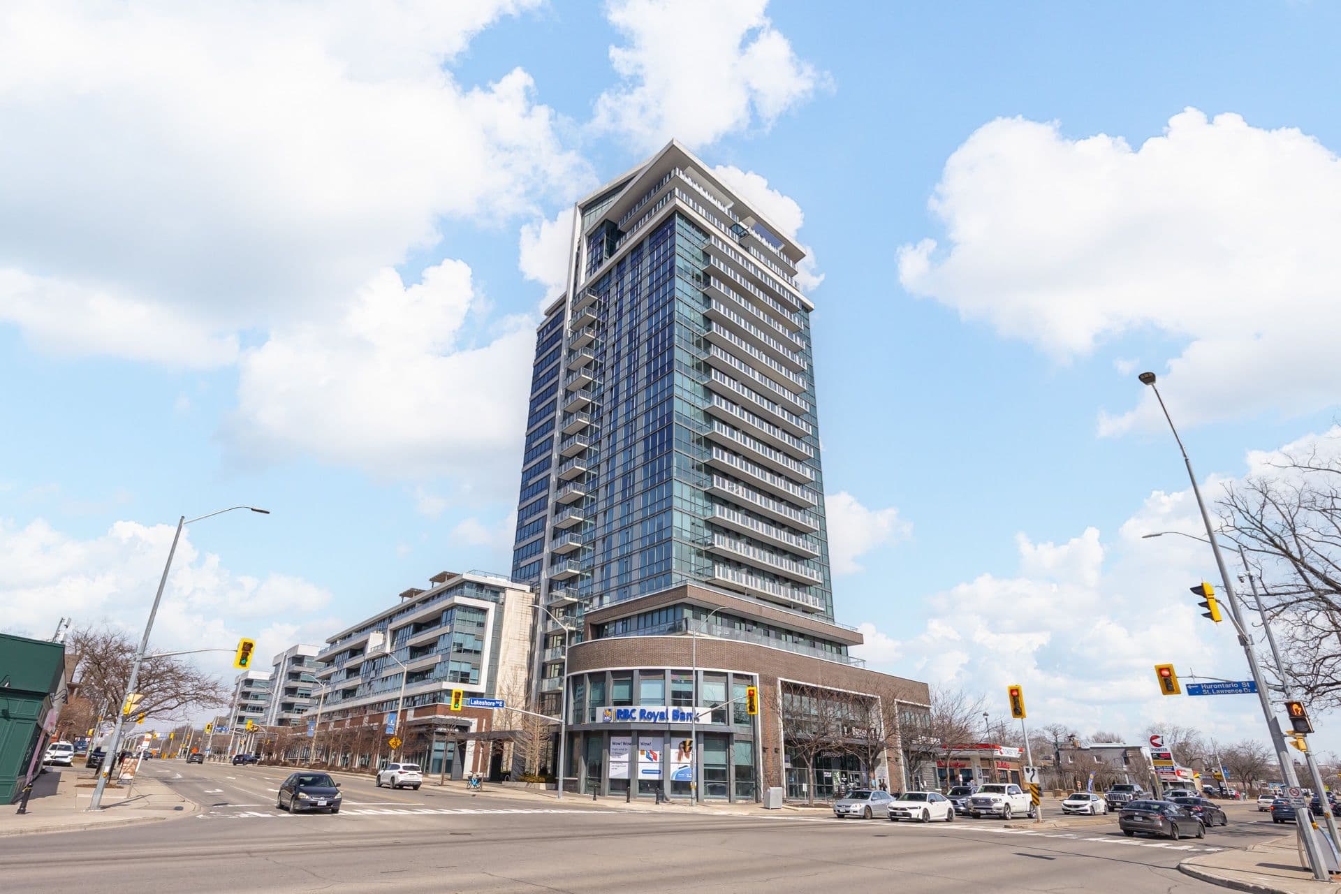 1 Hurontario Street 1106, Mississauga, ON L5G 0A3