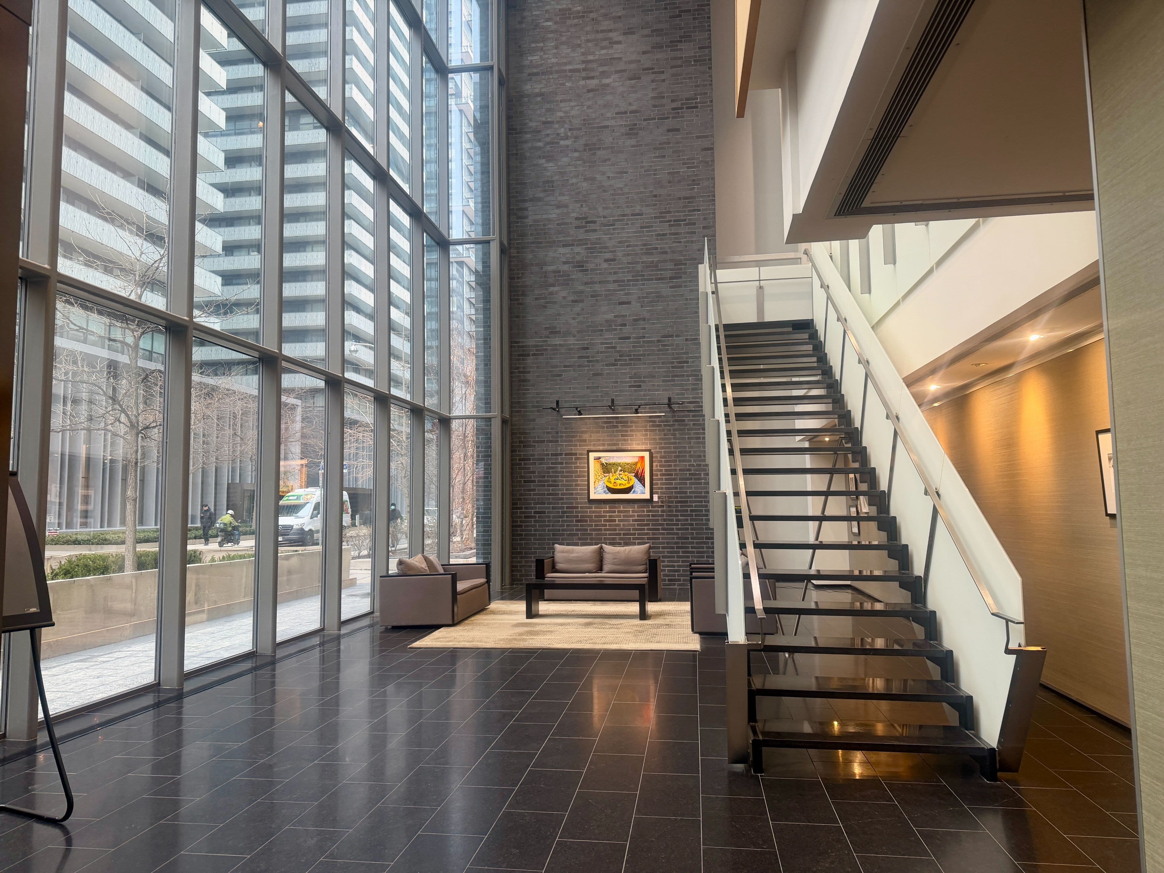 33 Charles Street E 4406, Toronto C08, ON M4Y 0A2