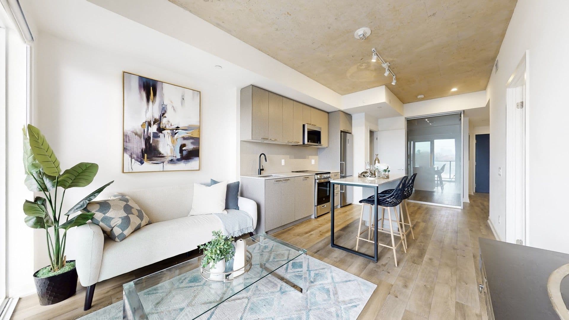 1808 St. Clair Avenue W 402, Toronto W02, ON M6N 0C1