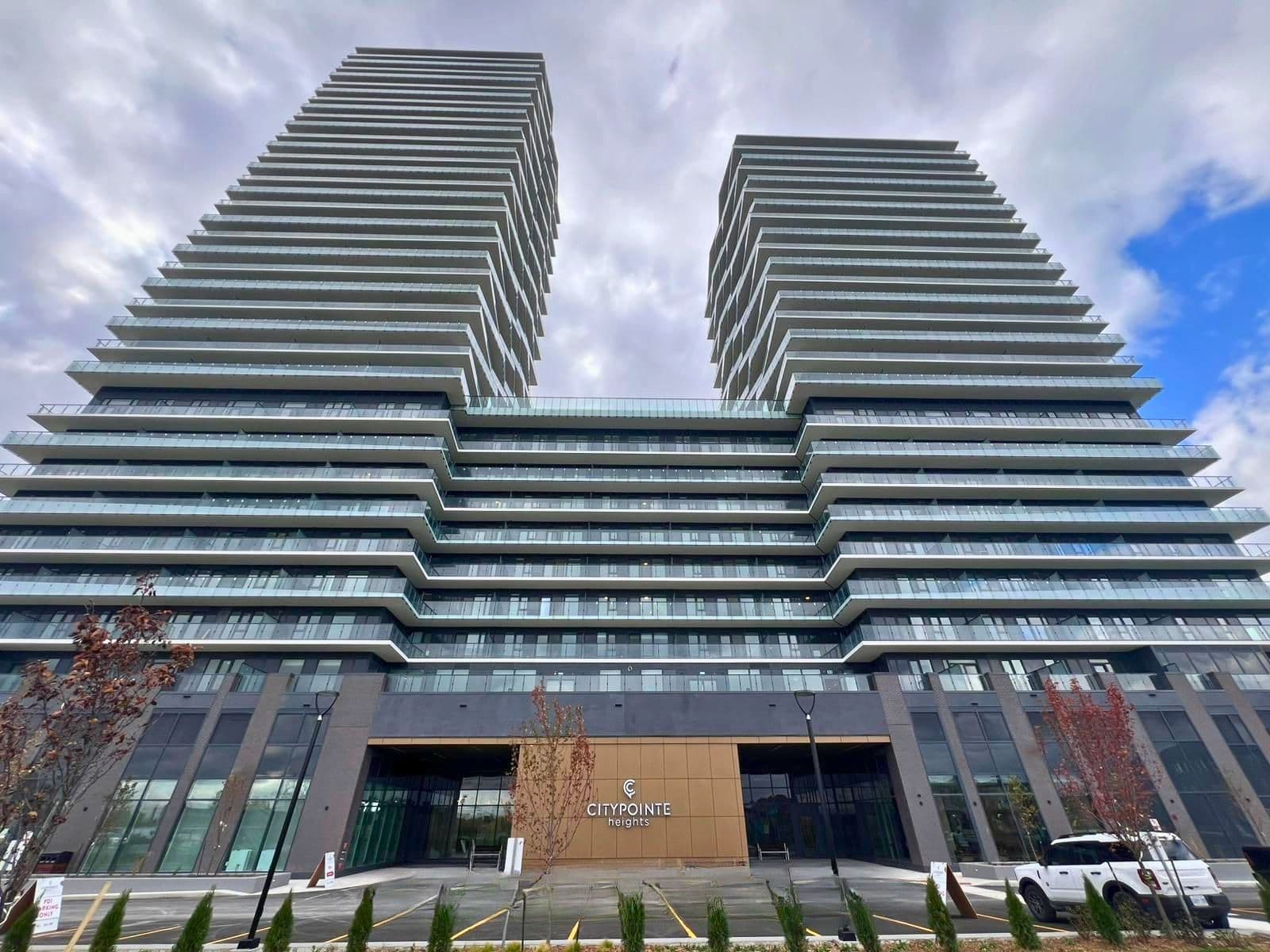 15 Skyridge Drive 1916, Brampton, ON L6P 4S3