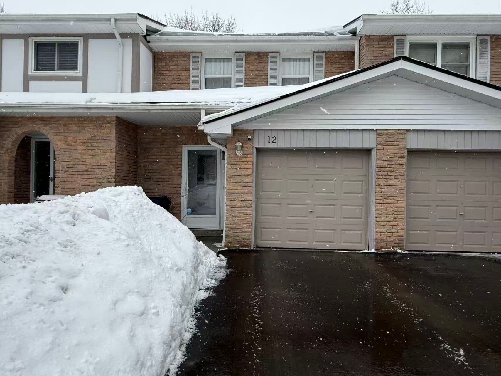 55 Brimwood Boulevard 12, Toronto E07, ON M1V 1E4