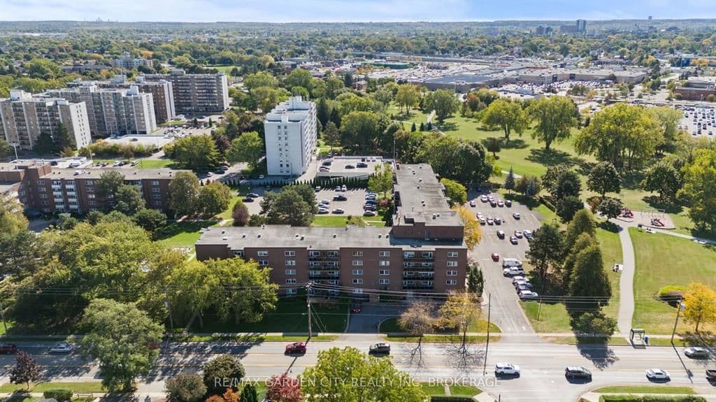 196 SCOTT Street 517, St. Catharines, ON L2N 5T2