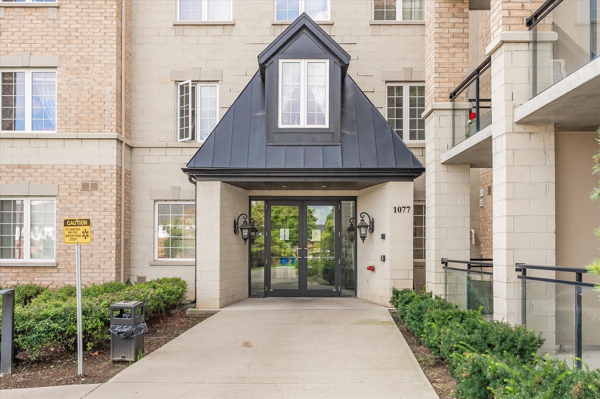 1077 Gordon Street 429, Guelph, ON N1L 1H2