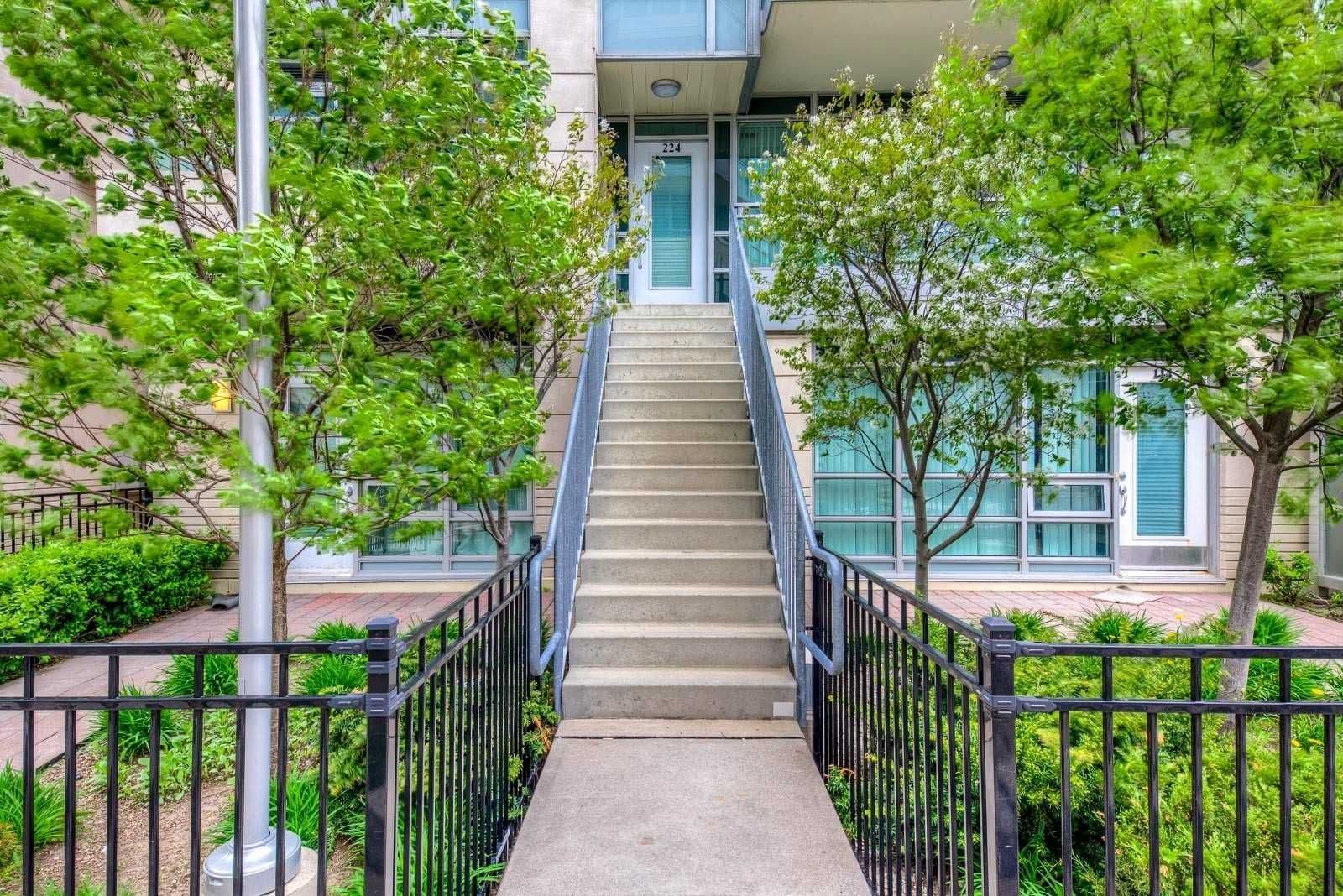 31 Olive Avenue 225, Toronto C14, ON M2N 4N4