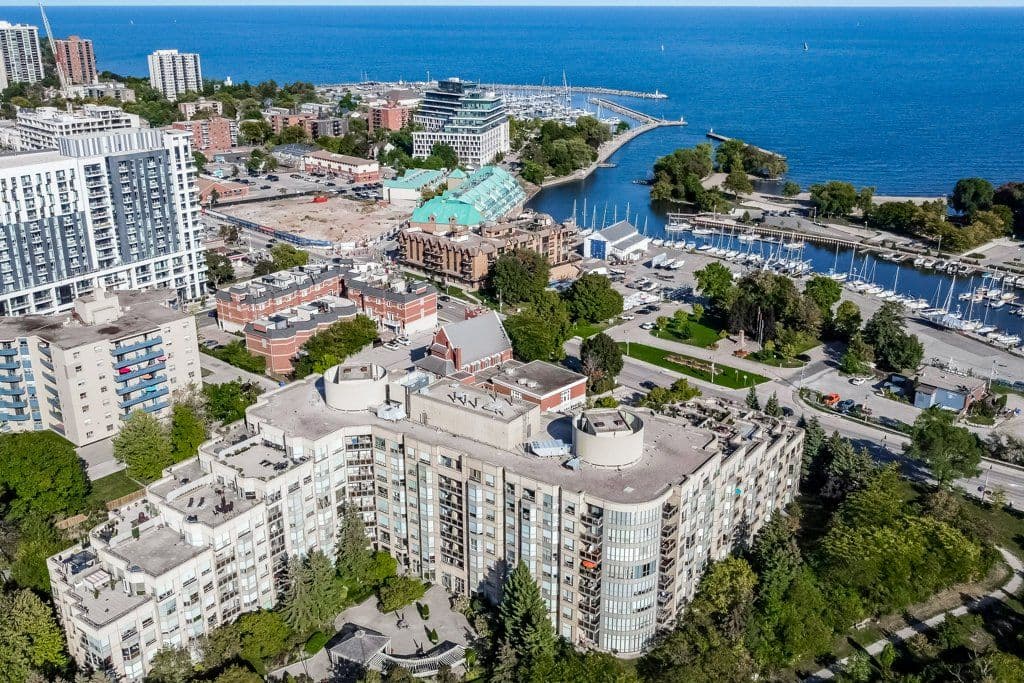 2511 Lakeshore Road W 519, Oakville, ON L6L 6L9