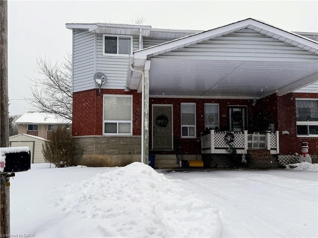 11 Norman Lane 1, Cambridge, ON N1R 5L9