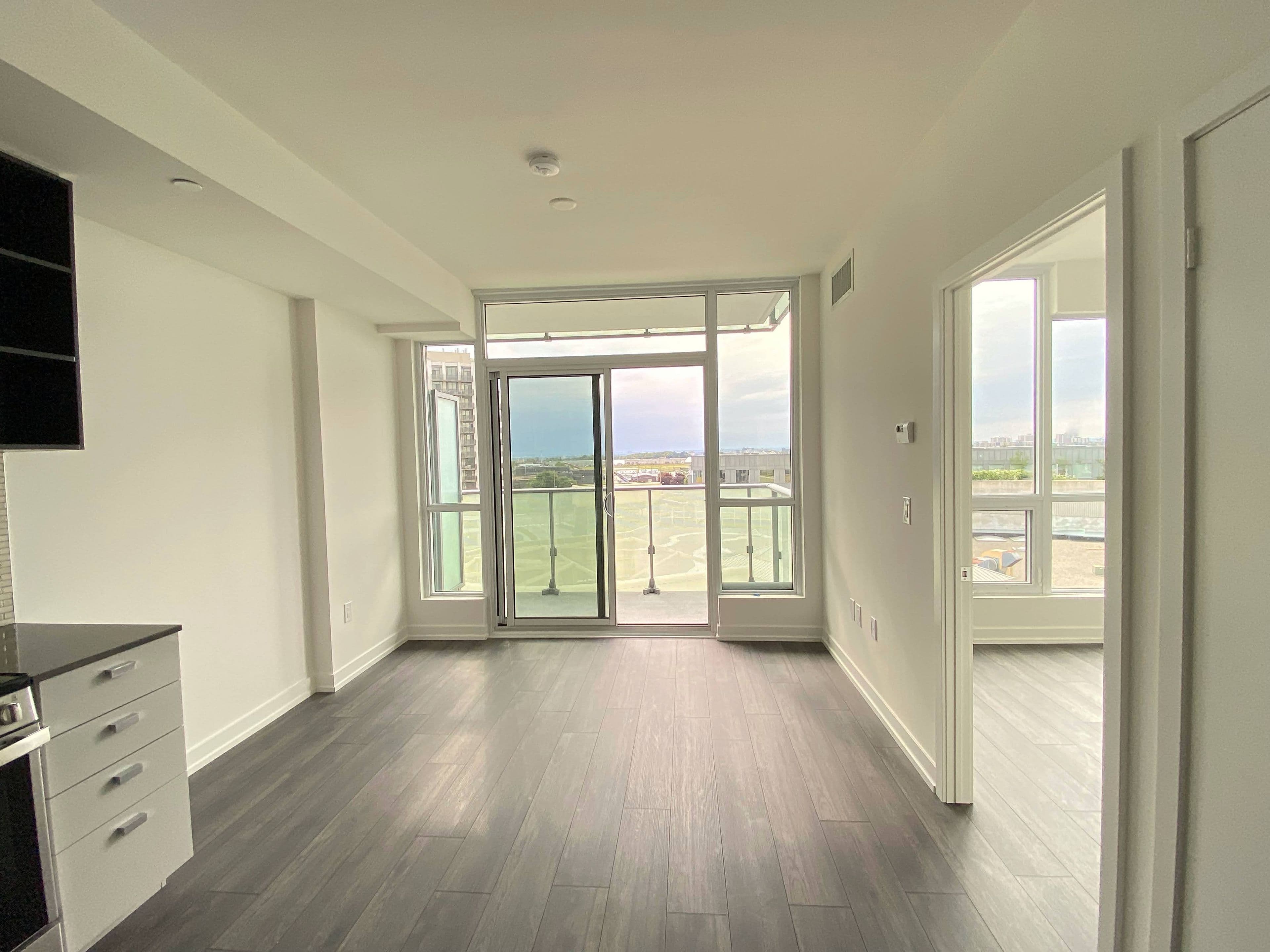 10 De Boers Drive 814, Toronto W05, ON M3J 0G5