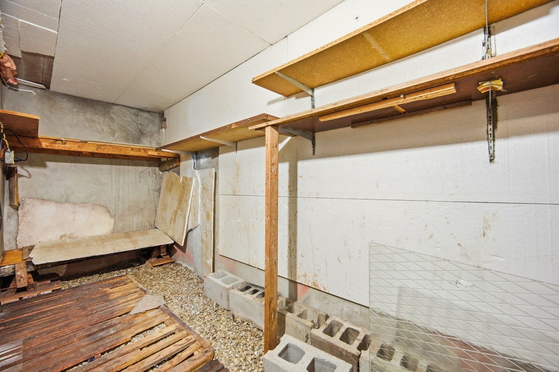 27 Palermo Crescent W, Guelph, ON N1E 2J8