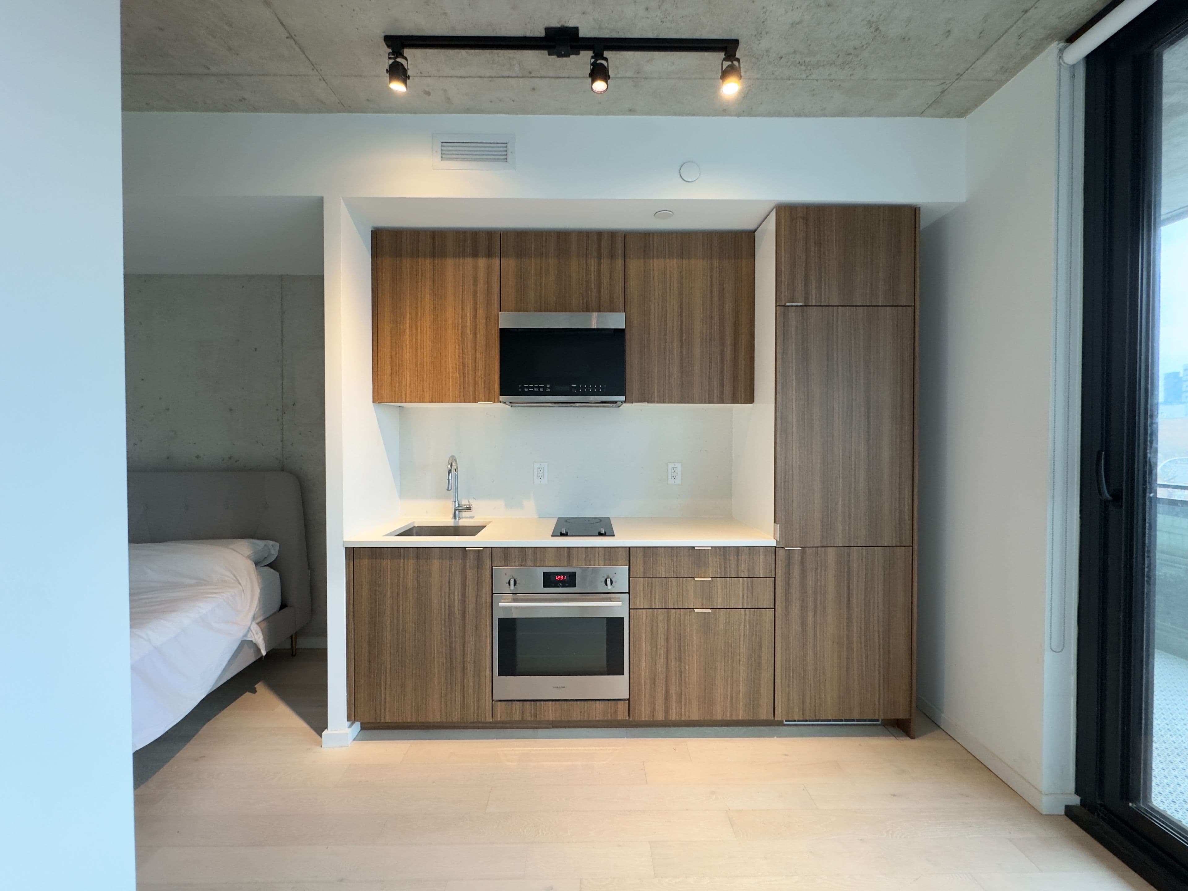 21 Lawren Harris Square 510, Toronto C08, ON M5A 0T4