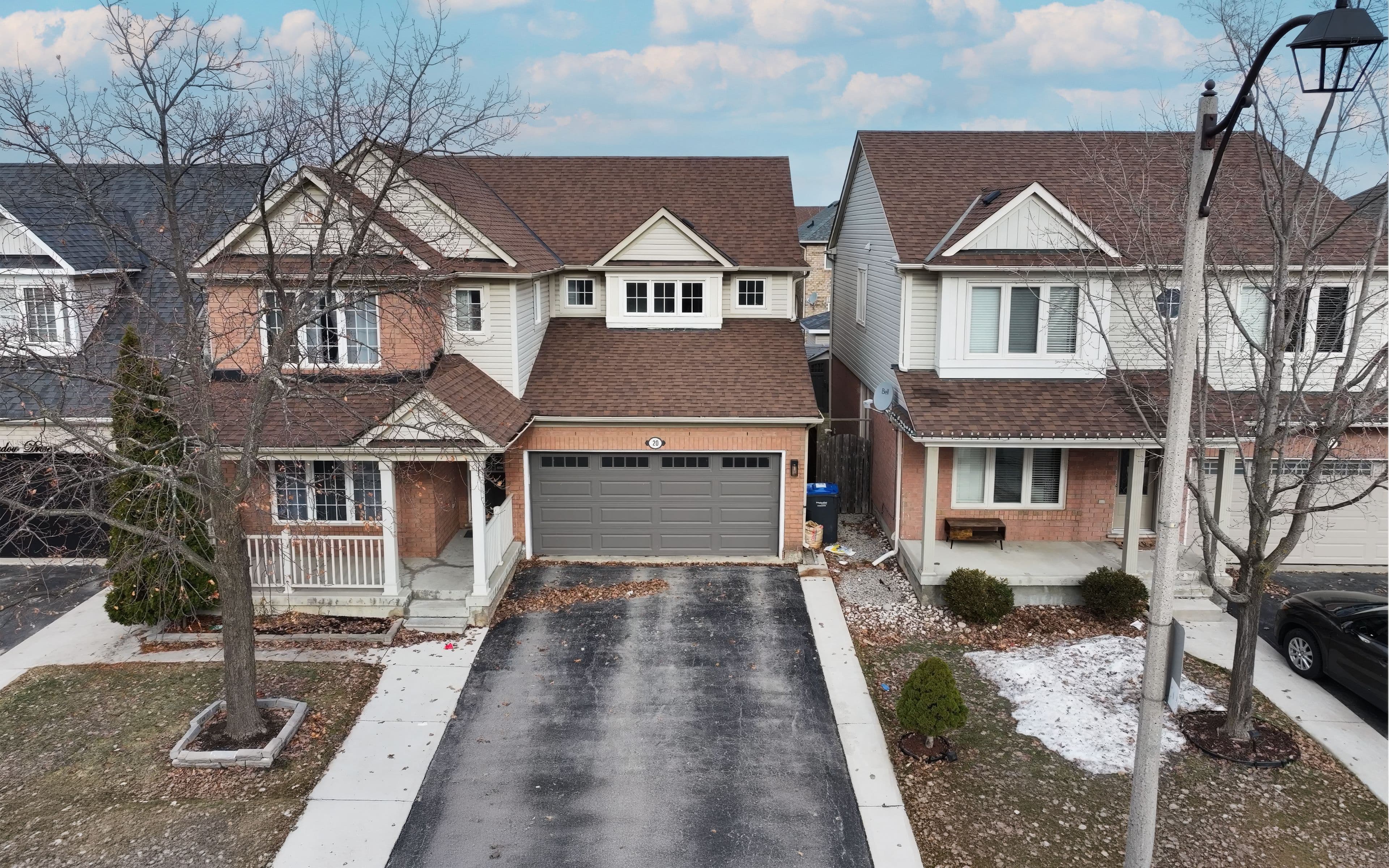 20 Wetmeadow Drive E, Brampton, ON L7A 2T6