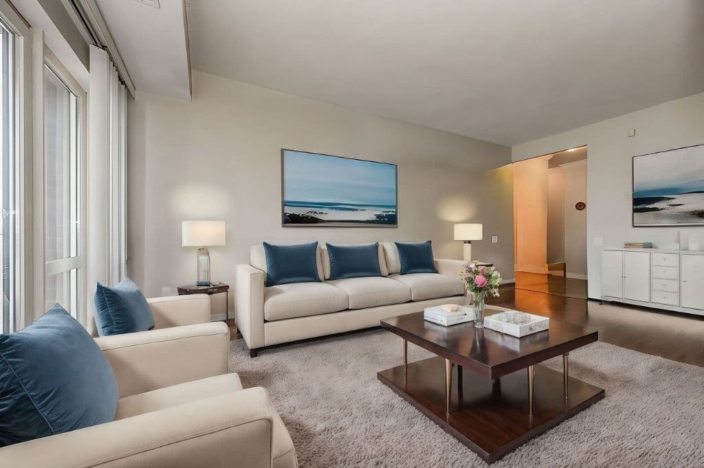 60 Old Mill Road 409, Oakville, ON L6J 7V9