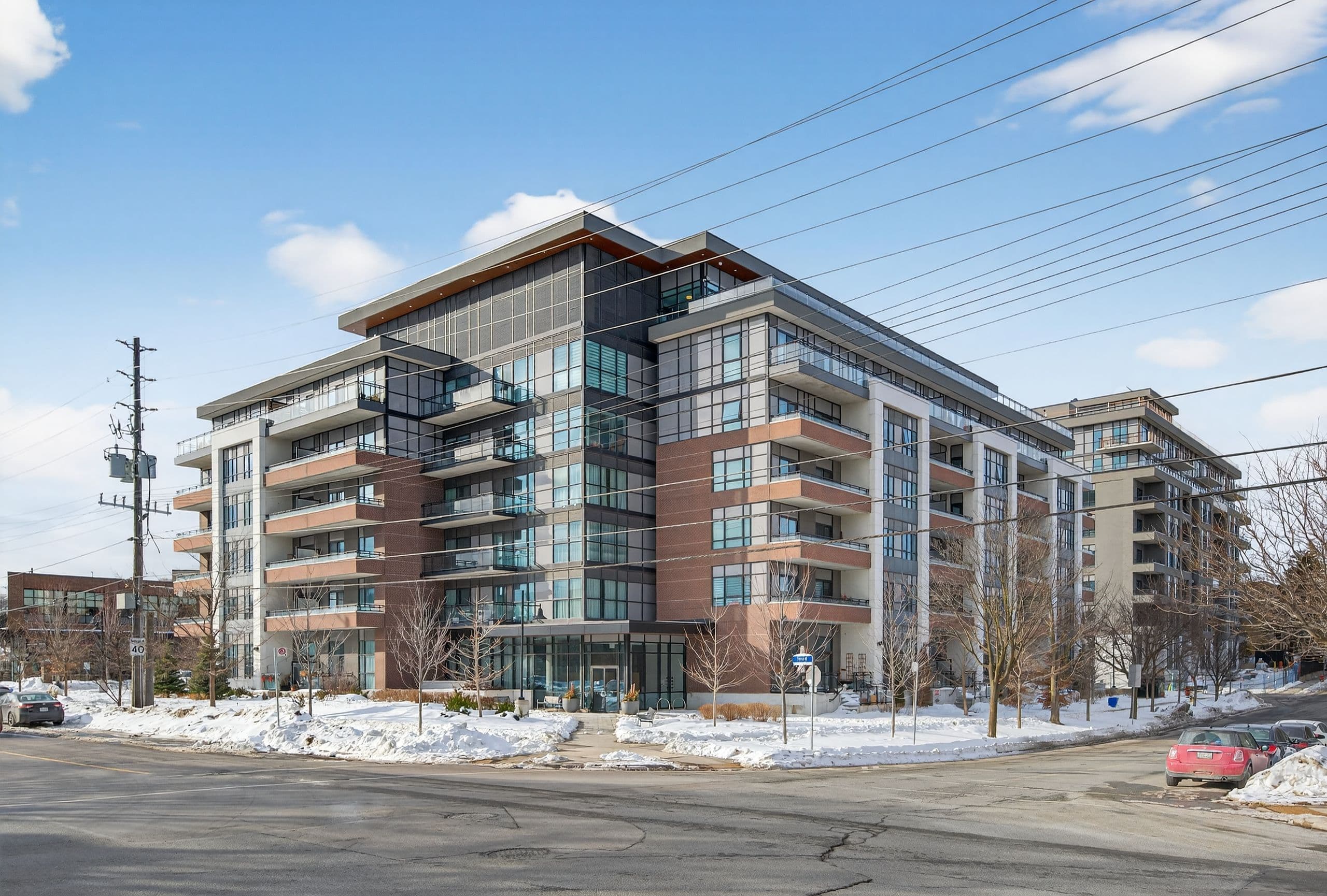 1 Neighbourhood Lane 401, Toronto W07, ON M8Y 0C2