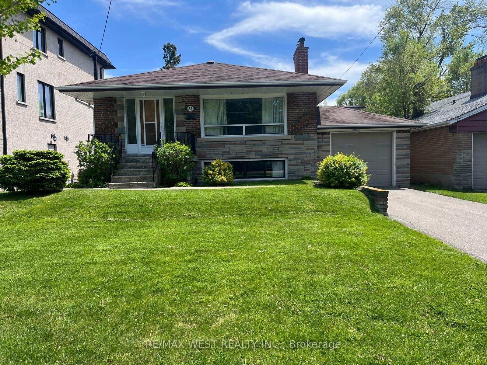 53 Wedgewood Drive, Toronto C14, ON M2M 2H4