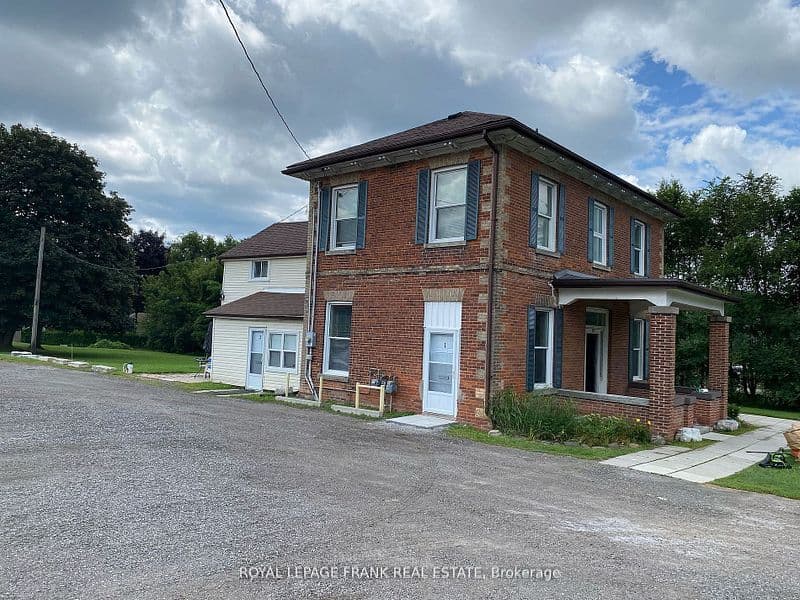 859 Dundas Street W 1, Whitby, ON L1N 2N6