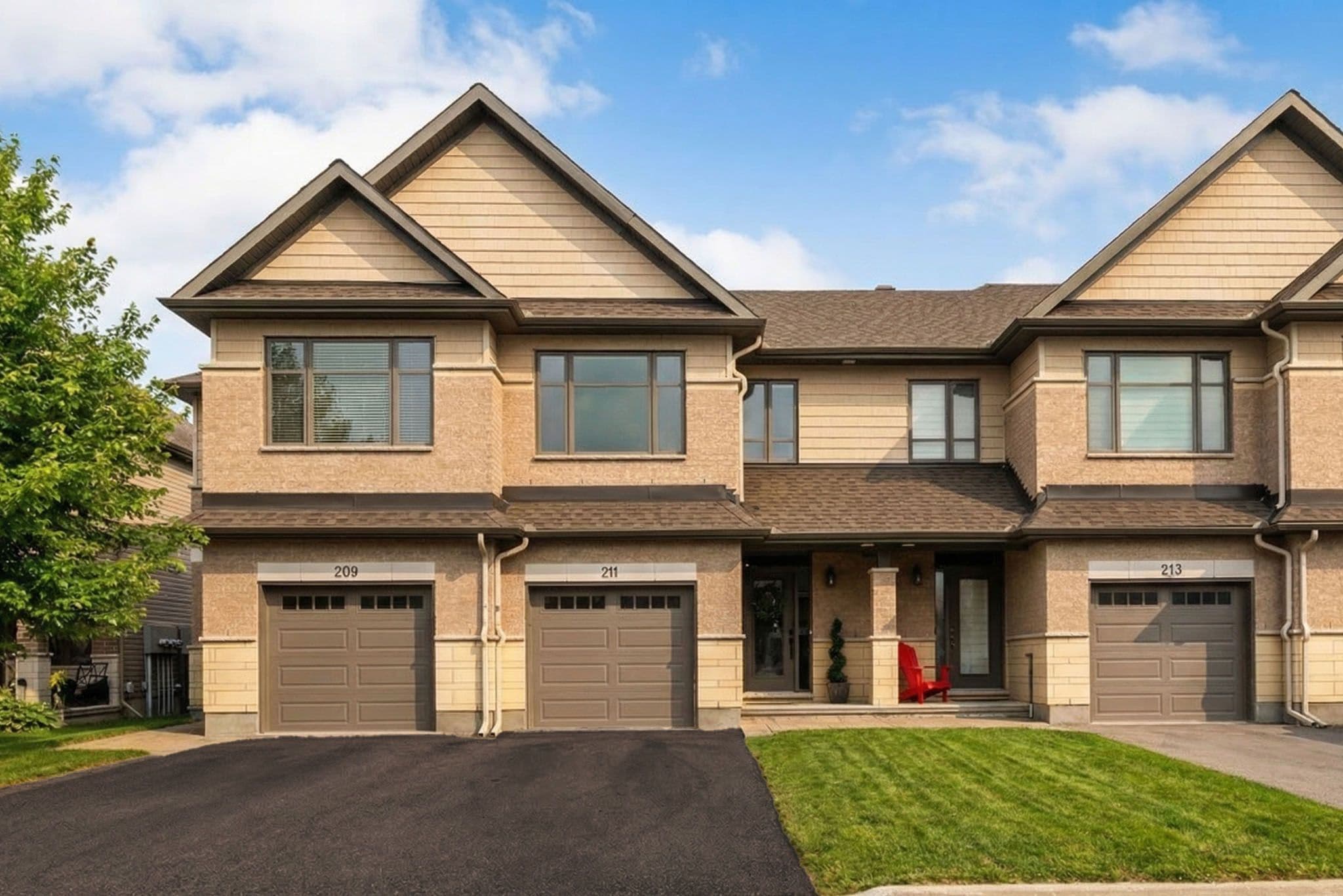 211 PURCHASE Crescent, Stittsville - Munster - Richmond, ON K2S 2L8
