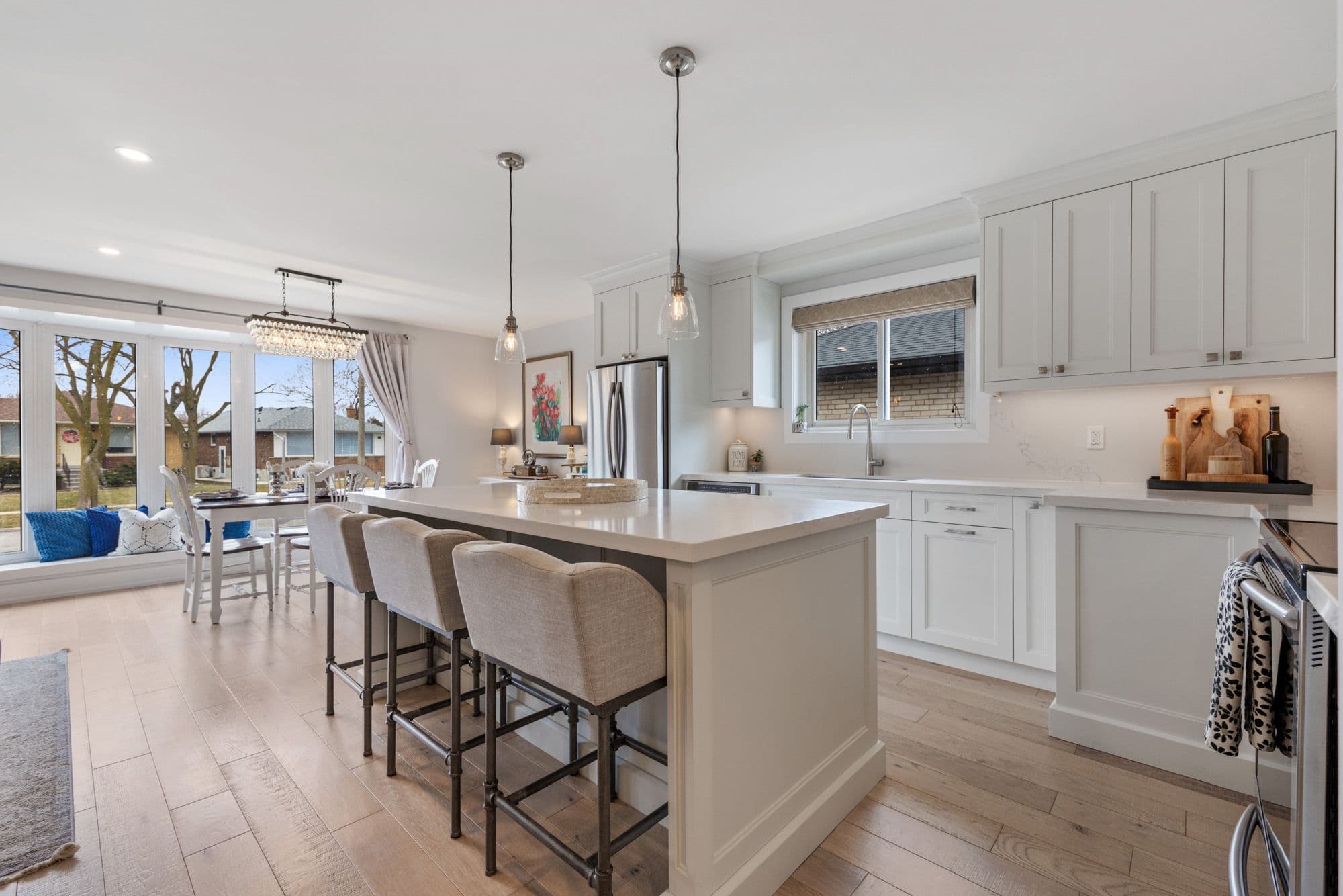 11 Tynevale Drive, Toronto W09, ON M9R 2B3