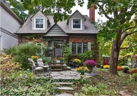 256 Oriole Parkway Bsmt, Toronto C03, ON M5P 2H1