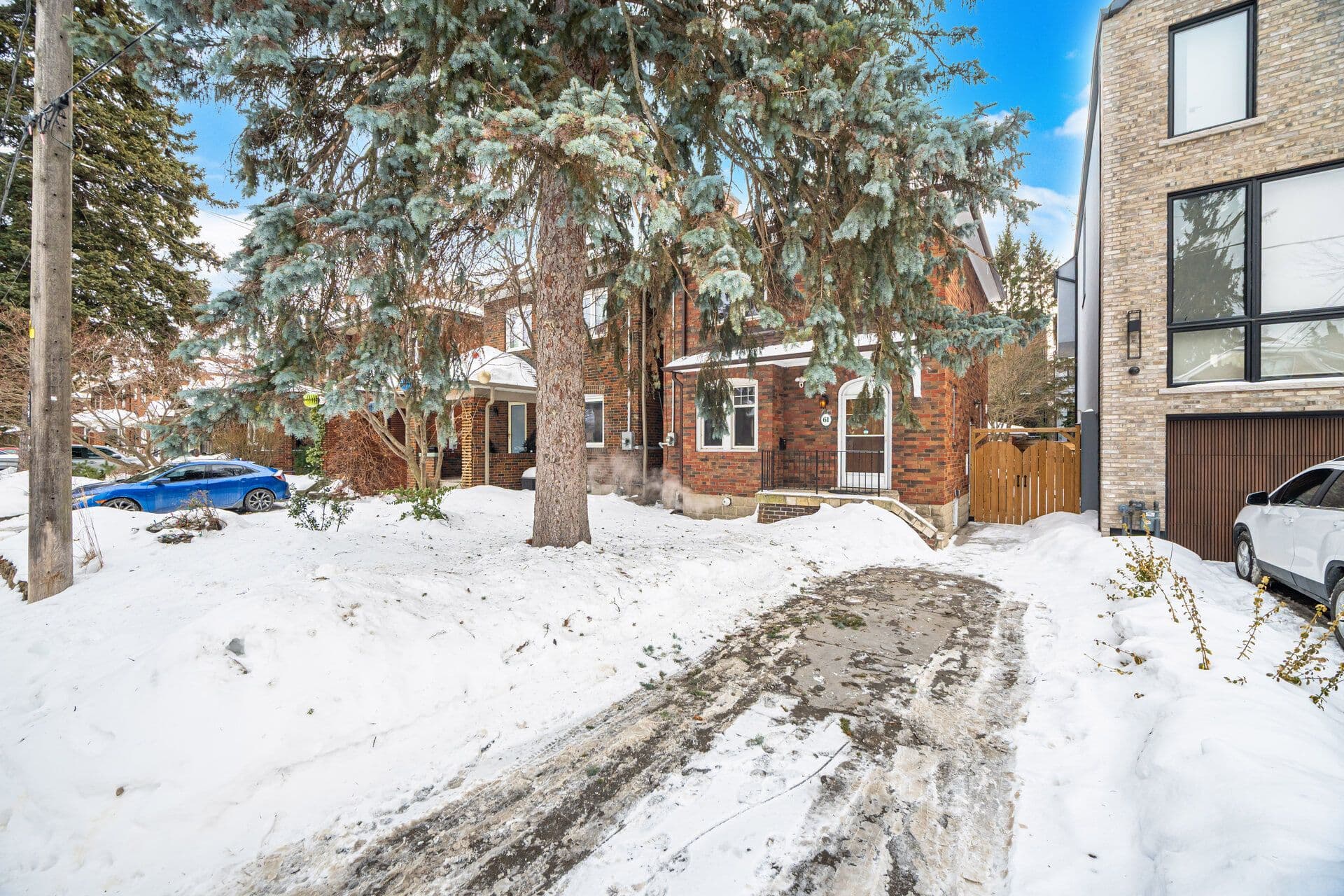 61 Methuen Avenue, Toronto W02, ON M6S 1Z7