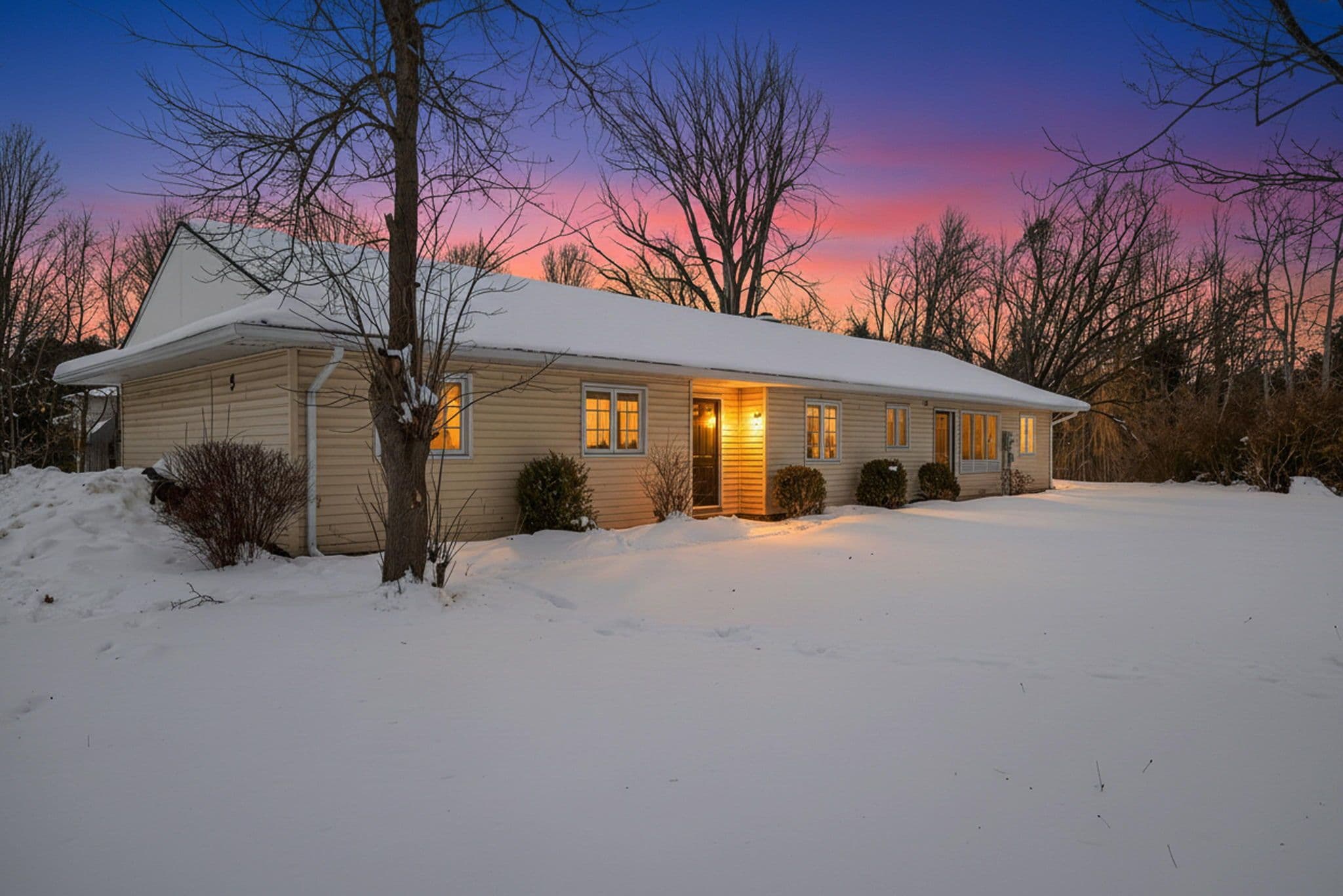 3 Starrview Crescent, Mono, ON L9W 3A8