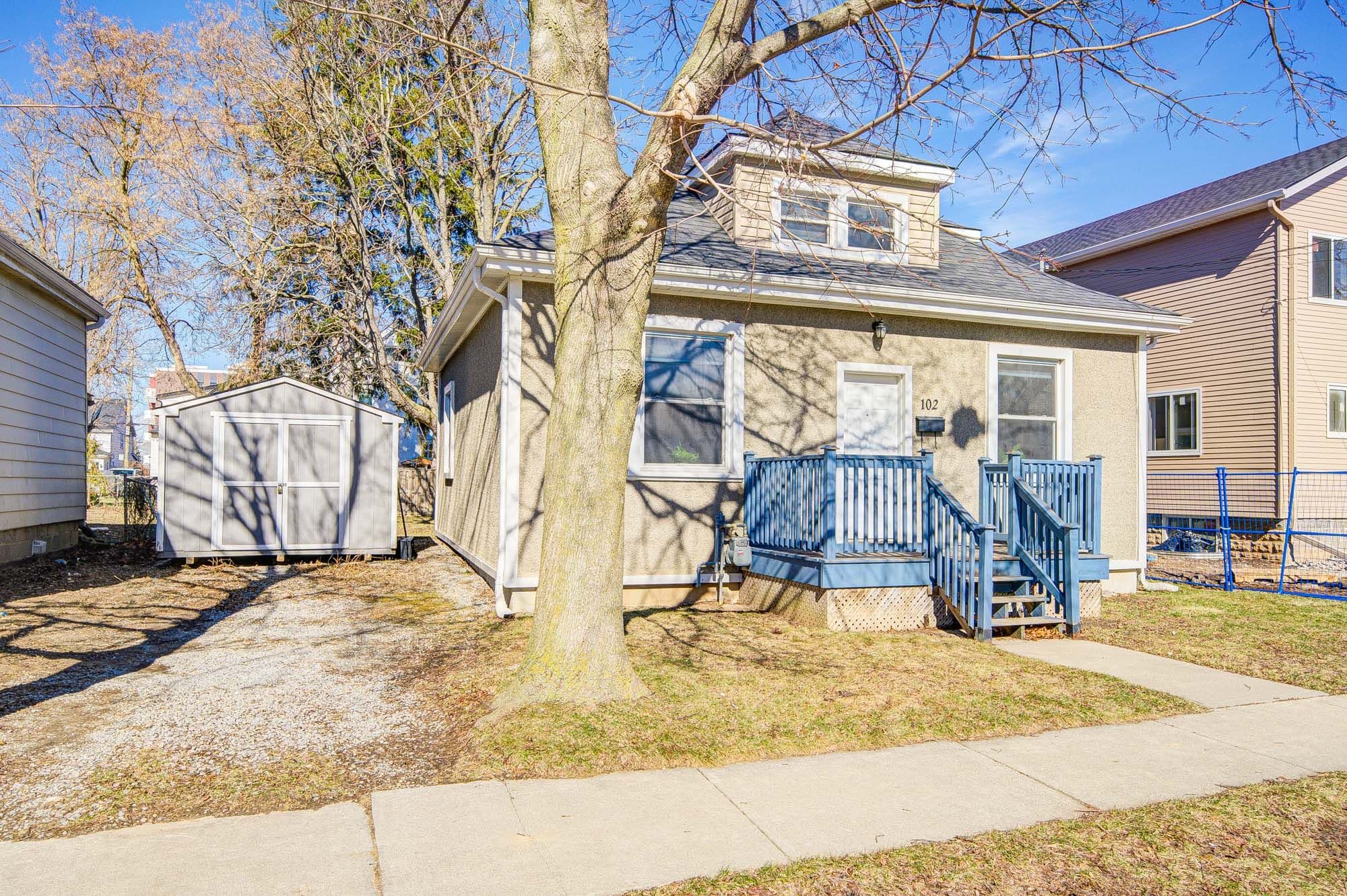 102 Royal Avenue, Hamilton, ON L8S 2C6