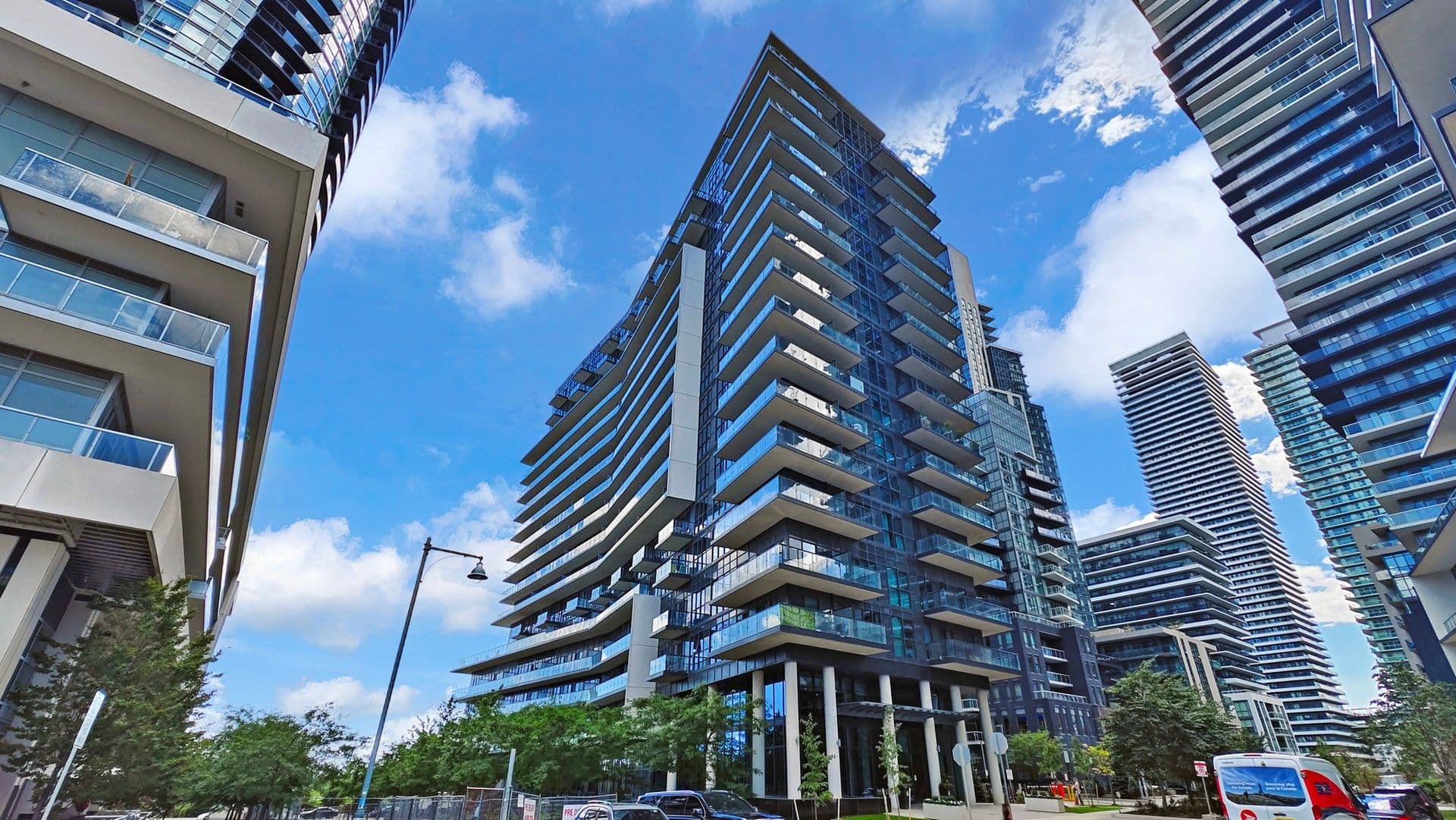 39 Annie Craig Drive 221, Toronto W06, ON M8V 0H1