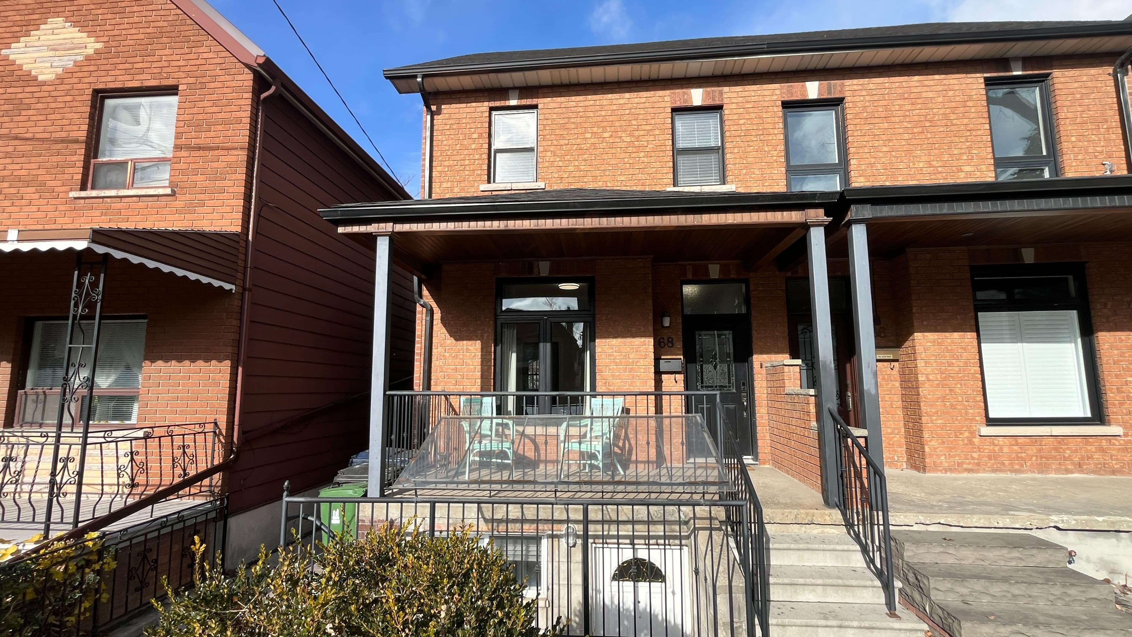 68 Yarmouth Road, Toronto W02, ON M6G 1W9
