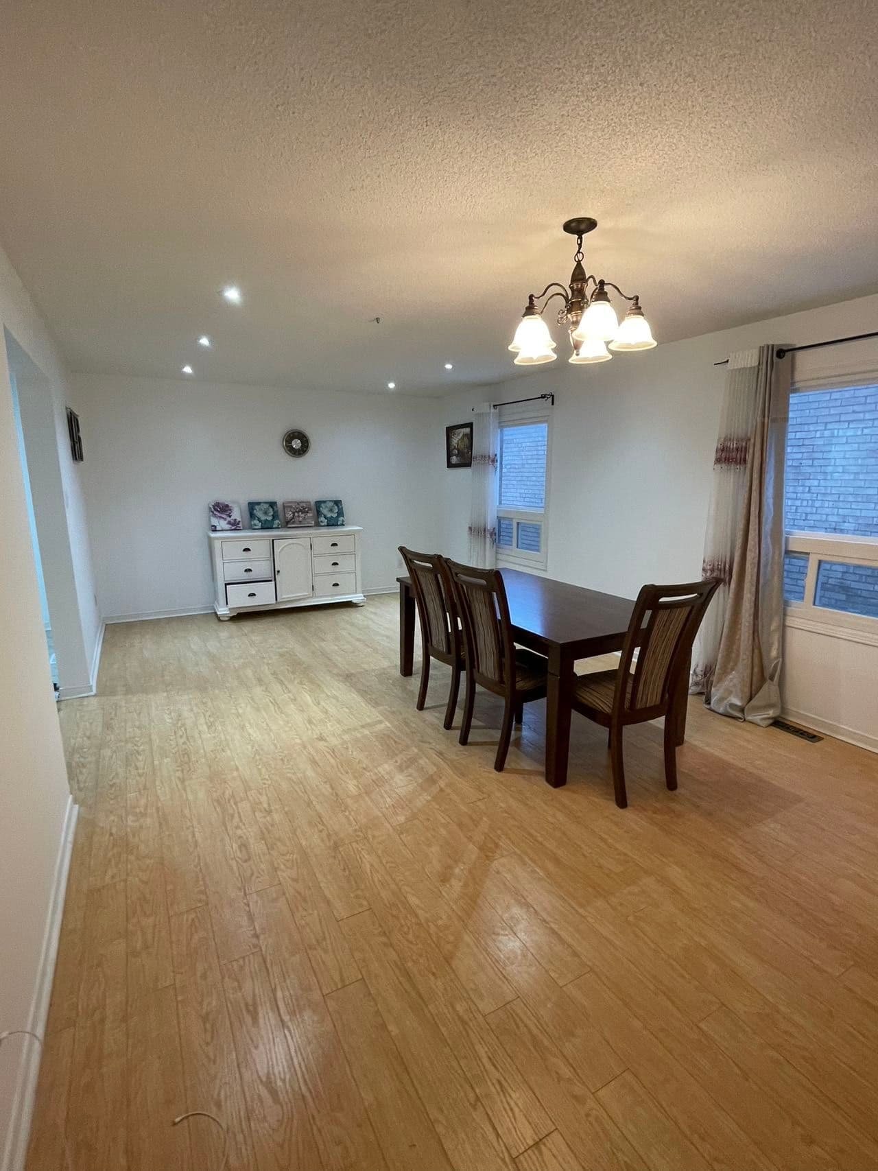 32 Tamara Drive, Richmond Hill, ON L4S 1E4