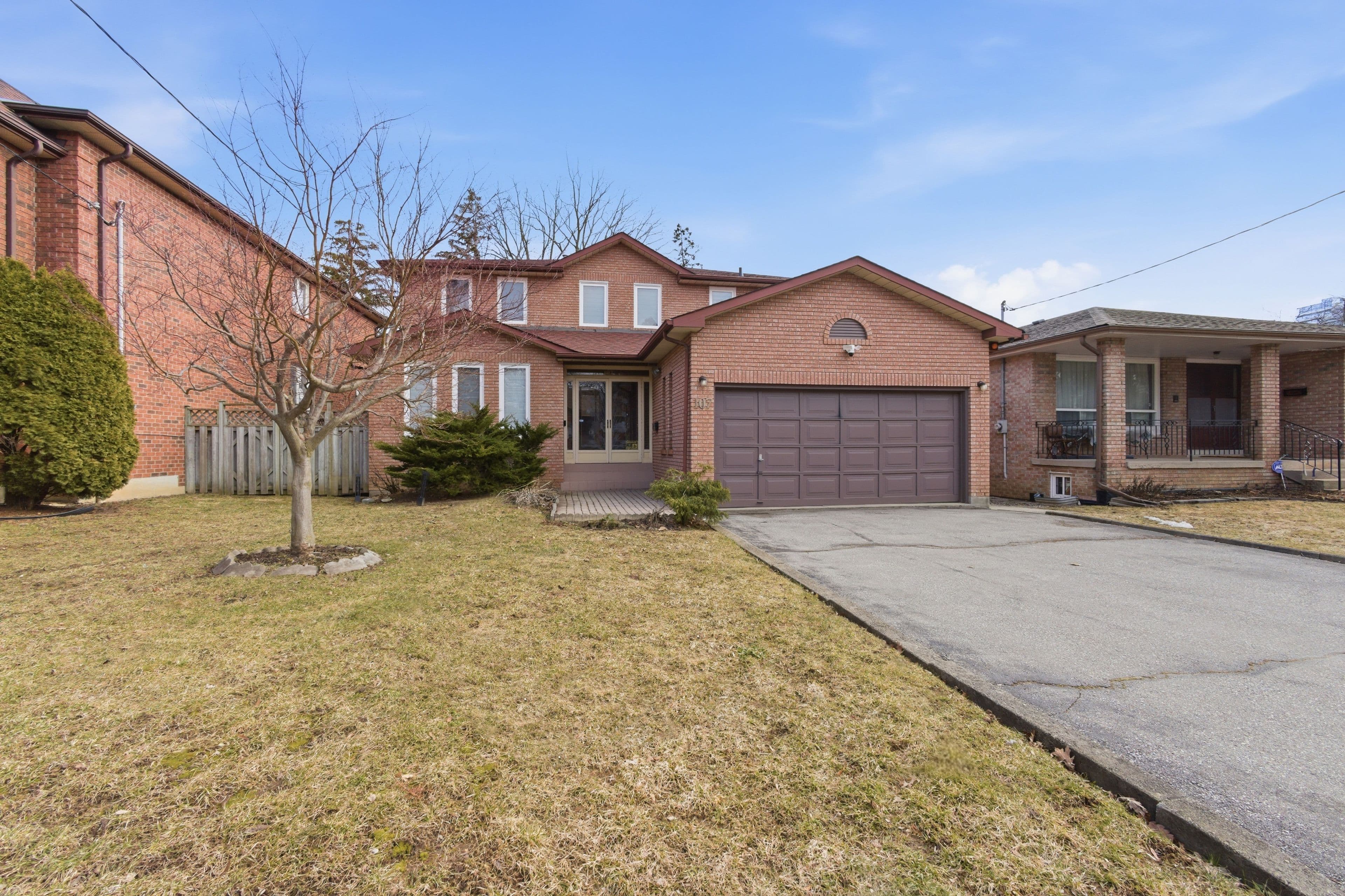 107 Pemberton Avenue, Toronto C14, ON M2M 1Y4