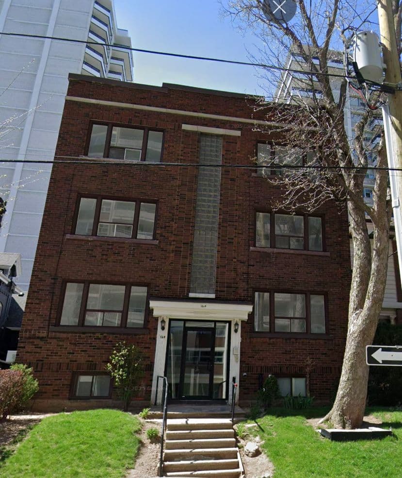 164 Park Street S 6, Hamilton, ON L8P 3E8