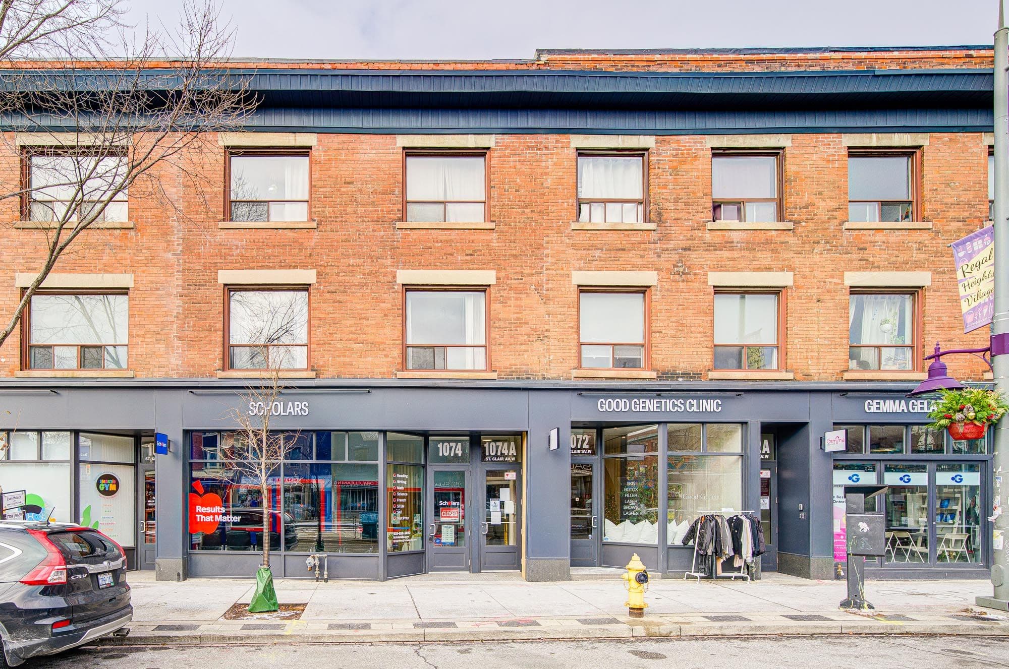 1074 St Clair Avenue W 4, Toronto C03, ON M6E 3H3