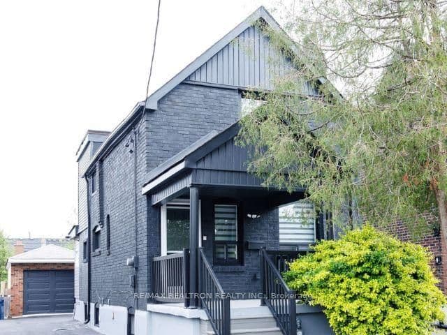 77 Hatherley Road, Toronto W03, ON M6E 1V8