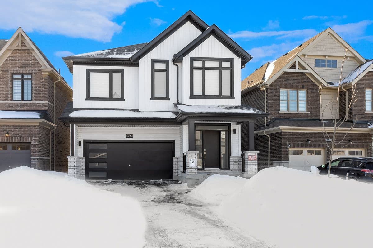 1039 Thompson Drive, Oshawa, ON L1L 0V6