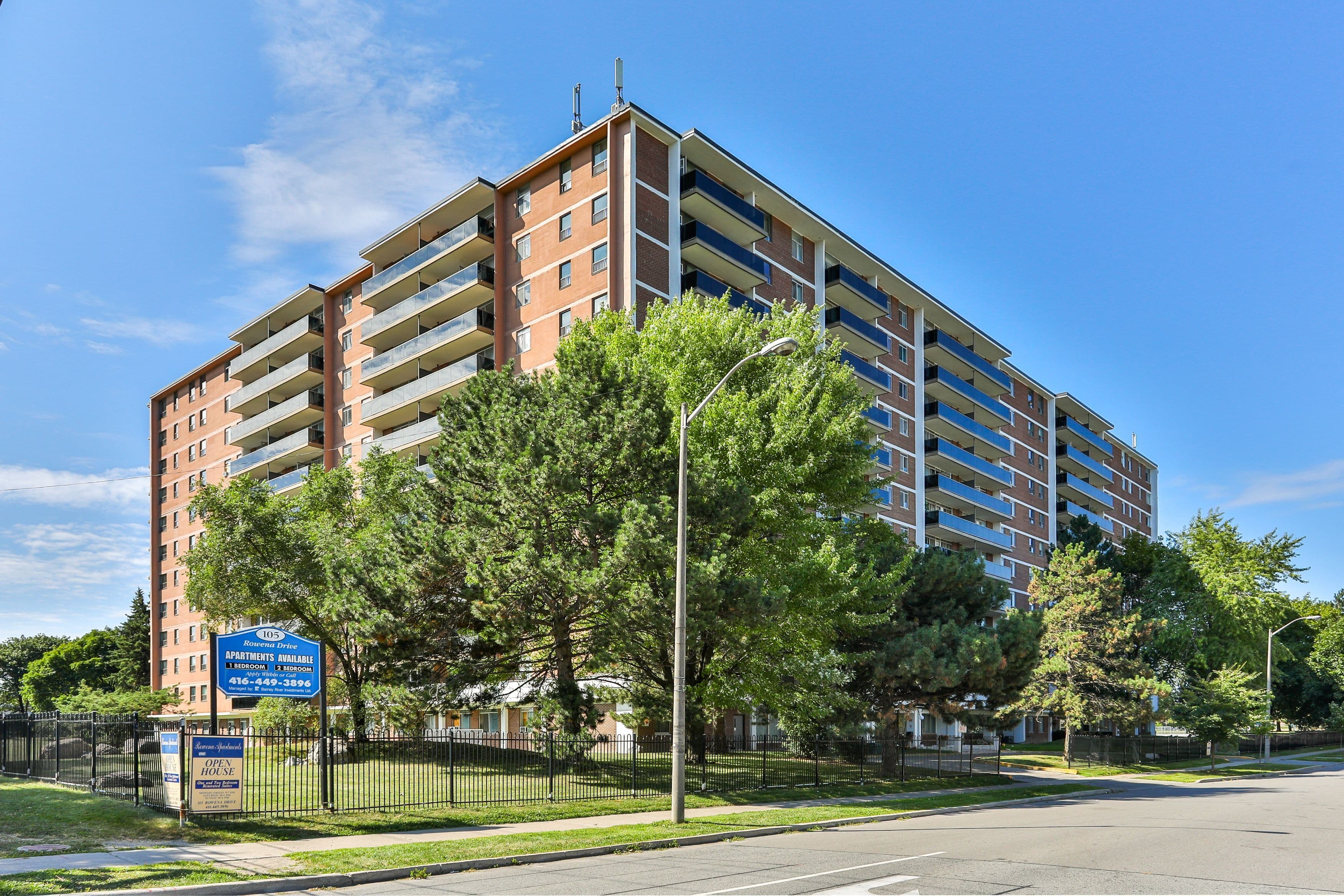 105 Rowena Drive 104, Toronto C13, ON M3A 1R3