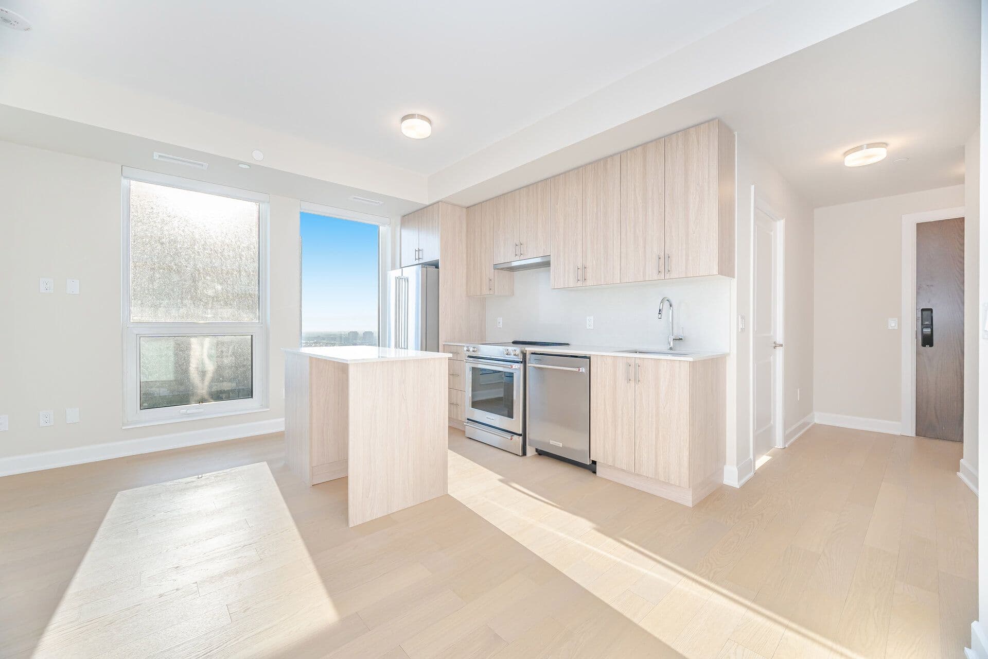 3240 William Coltson Avenue 1901, Oakville, ON L6H 8C8