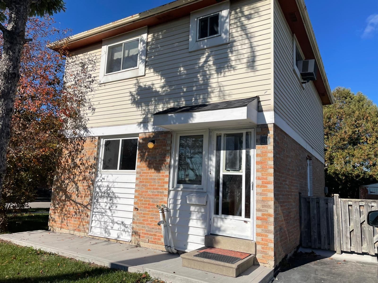 67 Shalom Crescent, Toronto W10, ON M9V 4J3