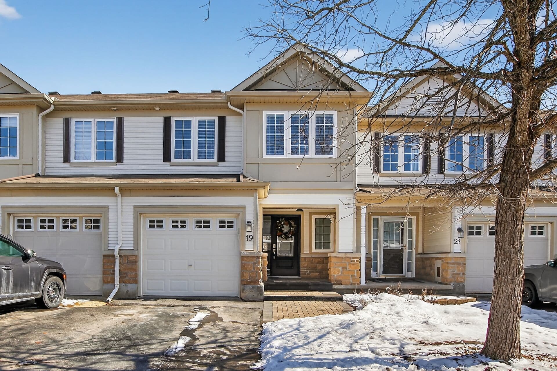 19 Goldthorpe Private, Barrhaven, ON K2J 5L6