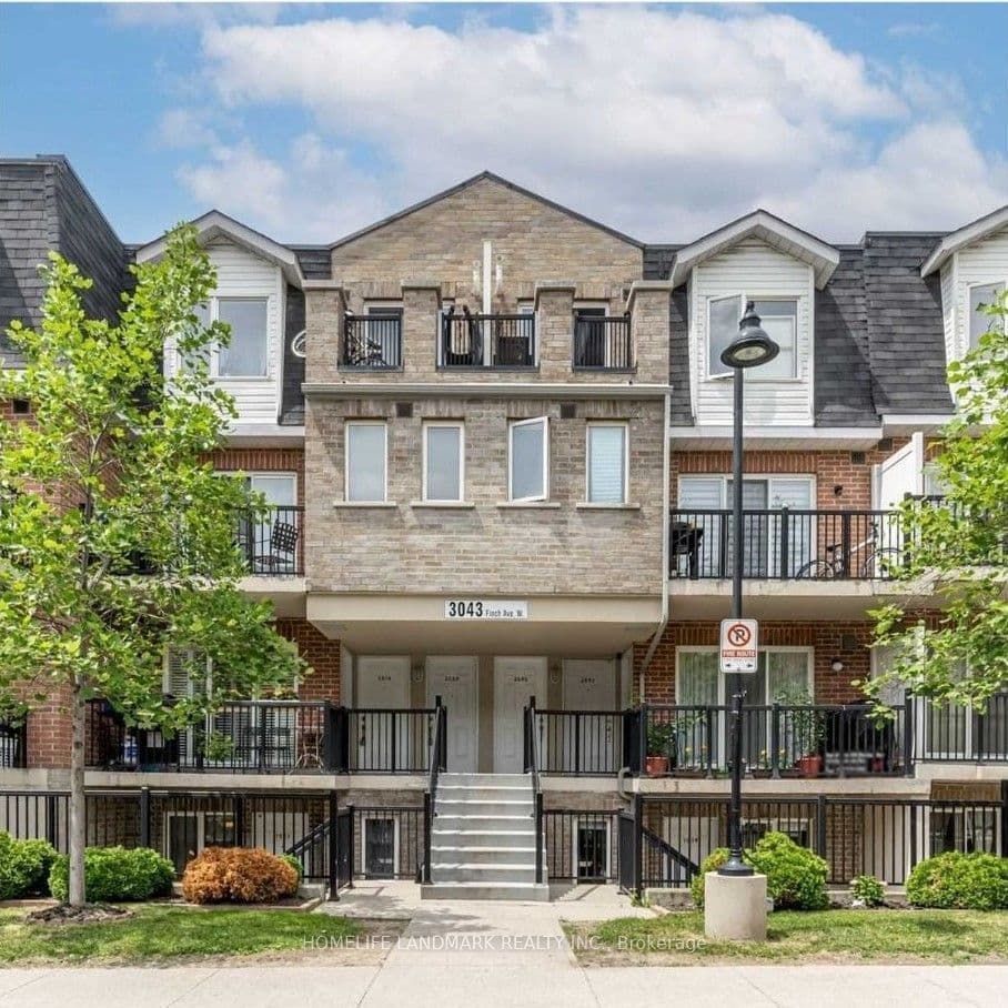 3043 Finch Avenue W 1014, Toronto W05, ON M9M 0A4