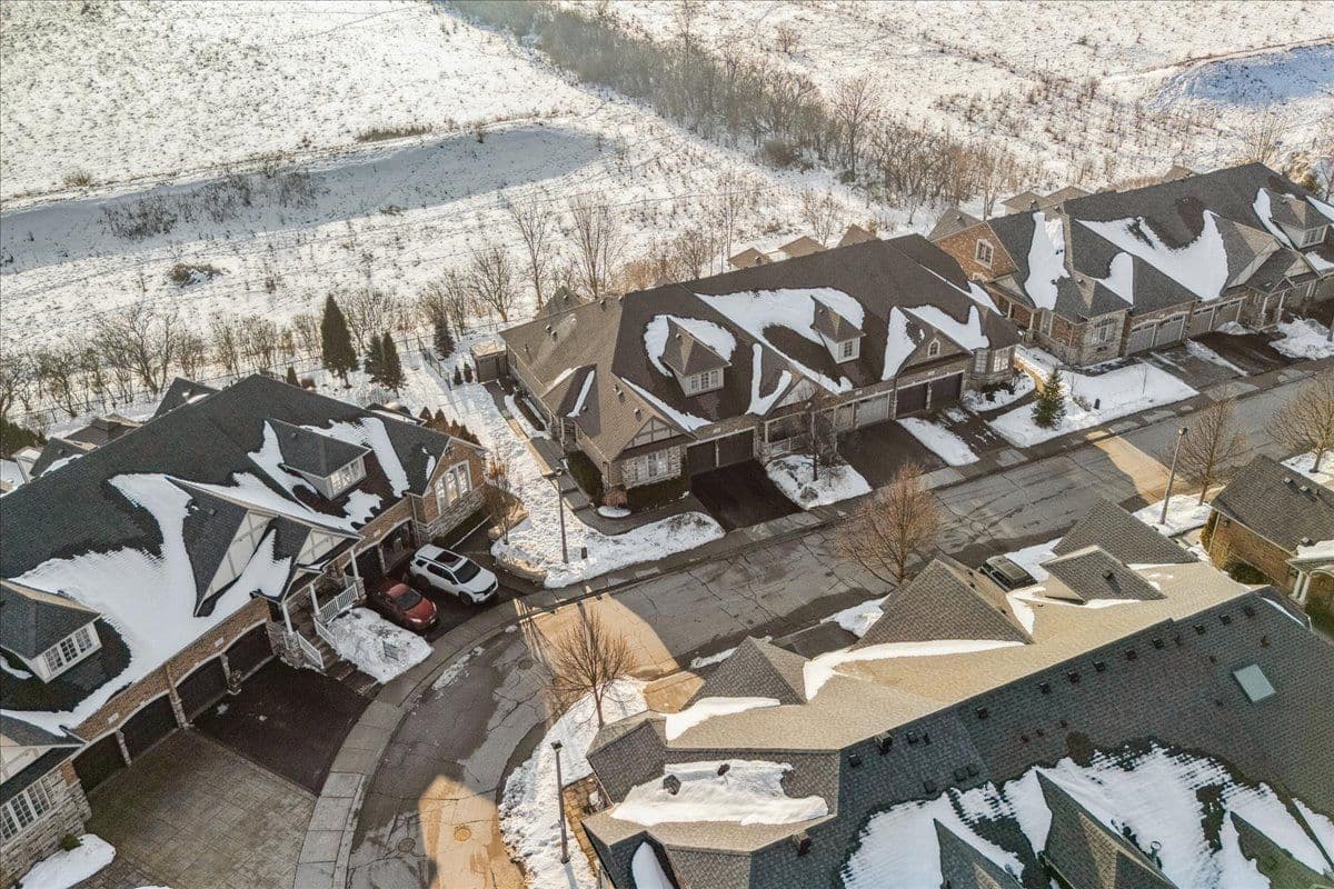 3353 Liptay Avenue 14, Oakville, ON L6M 0M6