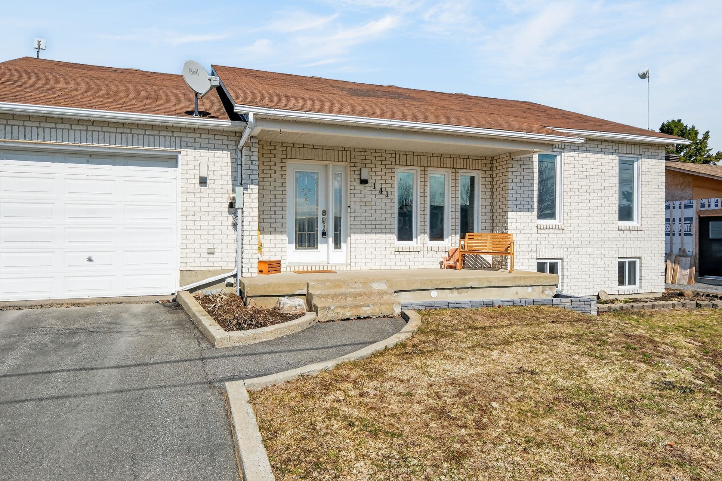 141 Jessup's Falls Road, Alfred and Plantagenet, ON K0B 1L0